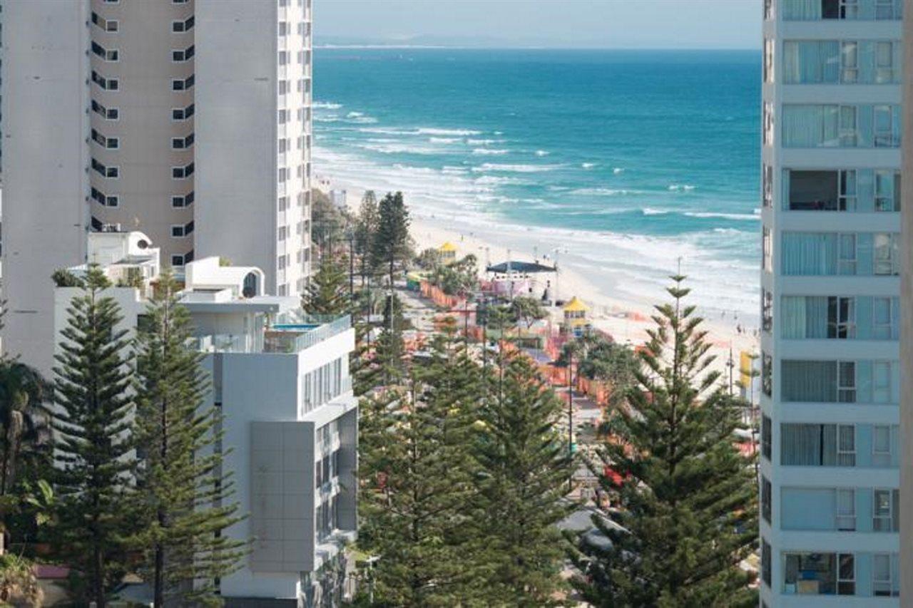 Breakfree Longbeach Resort Гоулд Коуст Екстериор снимка